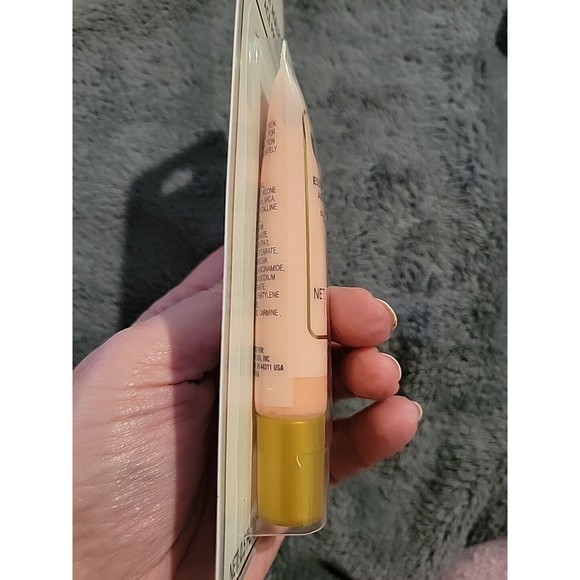 B Pure Essentially Ageless Blur Face Primer .5 Oz 15 mL - Picture 4 of 4